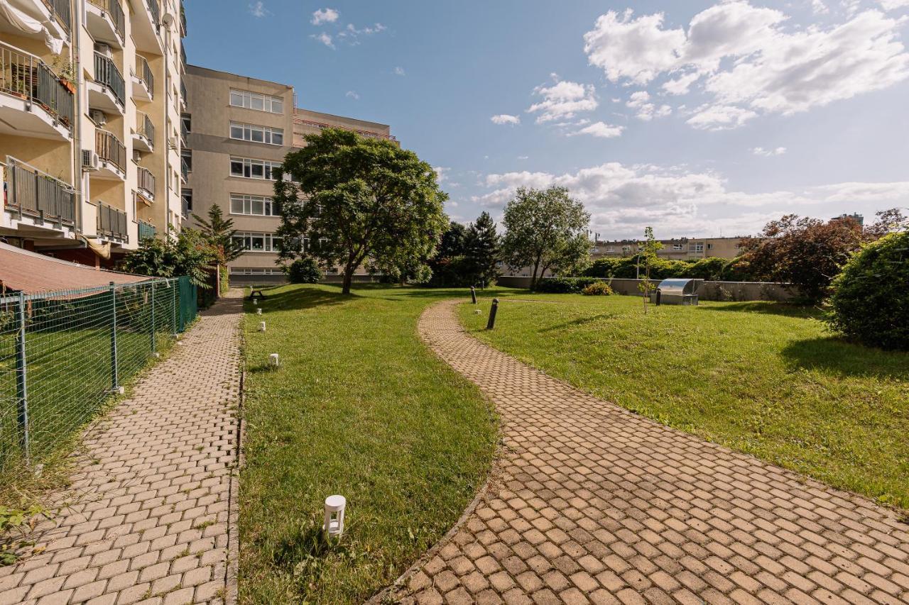 Apartment Family Bratislava Parking Slot Included! 外观 照片